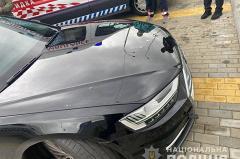 Под Киевом из автомата обстреляли автомобиль помощника Зеленского