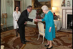 В РПЦ объяснили отсутствие фотографий патриарха с королевой Елизаветой II