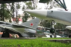 Российский Су-24 разбился при взлете в Сирии