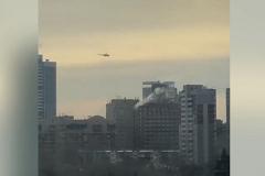 Екатеринбуржцев напугал вертолет, который низко кружил над городом