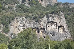 Коммунисты попросили Путина запретить полеты в Турцию и Тунис