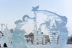 Екатеринбуржцы возмутились ранним закрытием ледового городка