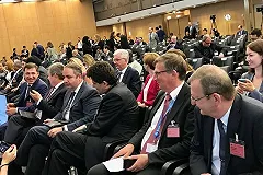 Куйвашев защитил заявку Екатеринбурга на «ЭКСПО-2025» в Париже