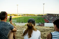 Глава контрразведки США рекомендовал болельщикам не брать гаджеты на ЧМ