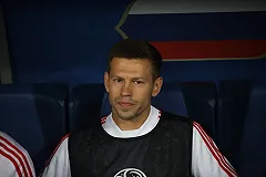 Смолов недоволен зарплатой в сотни тысяч рублей в день, но согласен «потерпеть»