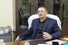 Доктор Мясников перечислил провоцирующие рак продукты