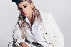 После «голой» вечеринки Ивлеевой в России начали массово отменять артистов