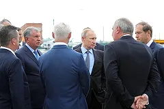 Открытость суда над Улюкаевым объяснили желанием элиты ослабить Сечина