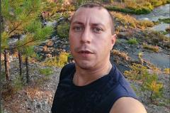 В Свердловской области простились с погибшим во время спецоперации уральцем