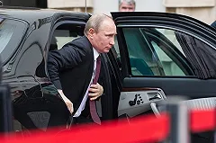 Песков заявил о готовности Путина к двусторонней встрече с Порошенко