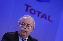 Во Внуково подтвердили гибель президента Total