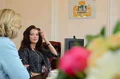 София Никитчук посетила стенд Екатеринбурга в Константиновском дворце