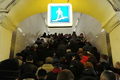 В метро Екатеринбурга увеличили интервалы между поездами