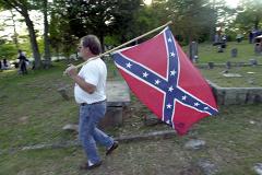 Американские ретейлеры отказались от товаров с флагом Конфедерации