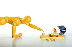 На украинцах будут тестировать препараты от шизофрении и онкологии