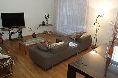 Ученые объяснили, чем опасен прием пищи перед телевизором