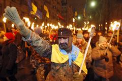 Украинские националисты провели факельное шествие в честь Бандеры