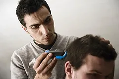 Чеченские бюджетники вслед за Кадыровым начали брить головы