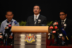 Стали известны последние слова экипажа пропавшего "Боинга"