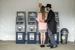 На Урале телефонный мошенник выманил у женщины почти 100 тысяч рублей