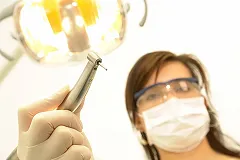 У жительницы Китая вырос зуб в носу