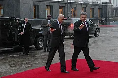 Порошенко попросил Китай помочь с возвращением Крыма и Донбасса