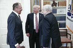 СМИ узнали о передаче Трампом Лаврову сверхсекретной информации об ИГ
