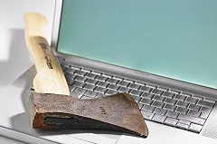 Адвокат осужденной «за лайки» Вологжениновой намерен спасти ее ноутбук