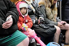 Участниками акции «В метро без штанов» заинтересовалась полиция Москвы