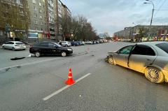 В Екатеринбурге водитель умер за рулём и спровоцировал аварию