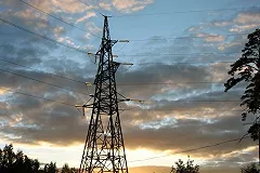 Сильный хлопок и дым разбудили сегодня ночью жильцов на улице Пехотинцев