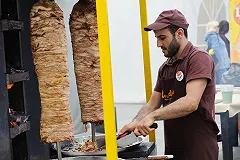 В Екатеринбурге готовятся возобновить работу заведения общепита