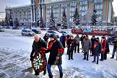 Свердловский депутат поручил КПРФ захватить власть, пока Навальный борется с режимом