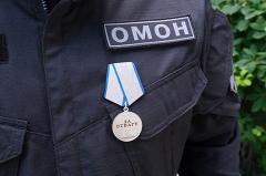 Бойцам ОМОН «Малахит» Росгвардии вручили медали «За отвагу» в ходе спецоперации на Украине
