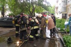Пожарные спасли из горящего жилого дома в Екатеринбурге 14 человек
