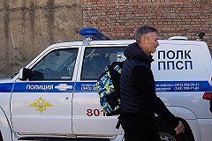 Ройзман* внезапно пришел в суд над бывшим милиционером, обвиняемым в убийствах