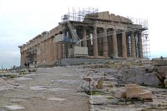 В Греции паркурщики из России разрушили стену Парфенона