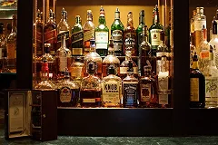 Роспотребнадзор потребовал от сетей Екатеринбурга убрать американский виски