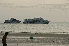 В Индонезии пропало судно с 200 пассажирами