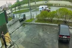 Свердловские полицейские на «буханке» снесли легковушку