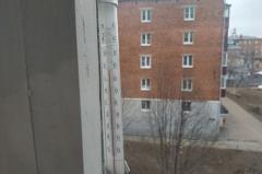 Спасатели вытащили троих человек, провалившихся под лед в Екатеринбурге (ФОТО)