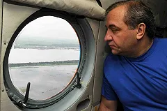 Глава МЧС устроит совещание по паводку и пожарам на Урале прямо в Кольцово