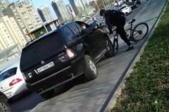 Водитель BMW, избивший велосипедиста, ответит только за нарушение ПДД