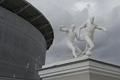 Русский американец помогал ОПК России в обмен на учебу дочери в Екатеринбурге