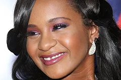 Дочь Уитни Хьюстон умерла после шести месяцев комы