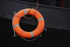 В результате крушения катамарана на Волге погибли 10 человек