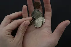 СМИ: почти пятая часть работающих россиян пожаловались на снижение зарплат