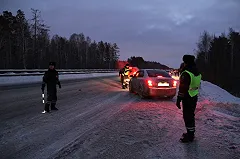 На Урале полицейские спасли от холода пассажиров автобуса