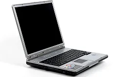 Житель Челябинска обокрал магазин электроники при помощи годовалого сына