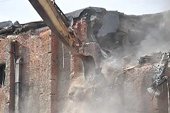 На Ботанике ради «золотого автовокзала» снесли завод гражданской авиации